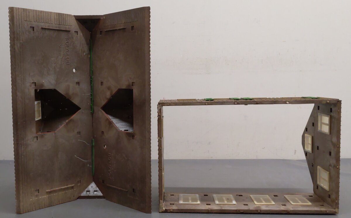 LGB G Scale Cabin Track Accessory