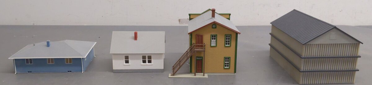 Kibri & Other Assorted HO Scale Buildings [4] EX