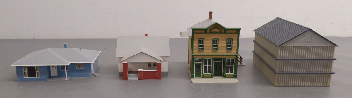 Kibri & Other Assorted HO Scale Buildings [4] EX