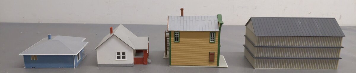 Kibri & Other Assorted HO Scale Buildings [4] EX