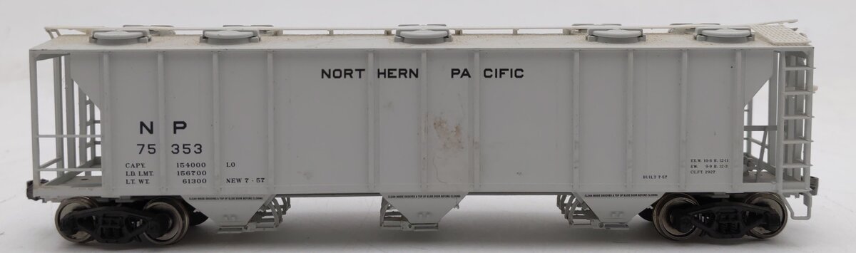 Walthers 932-27964 HO Scale Northern Pacific PS-2 Covered Hopper #75353 EX