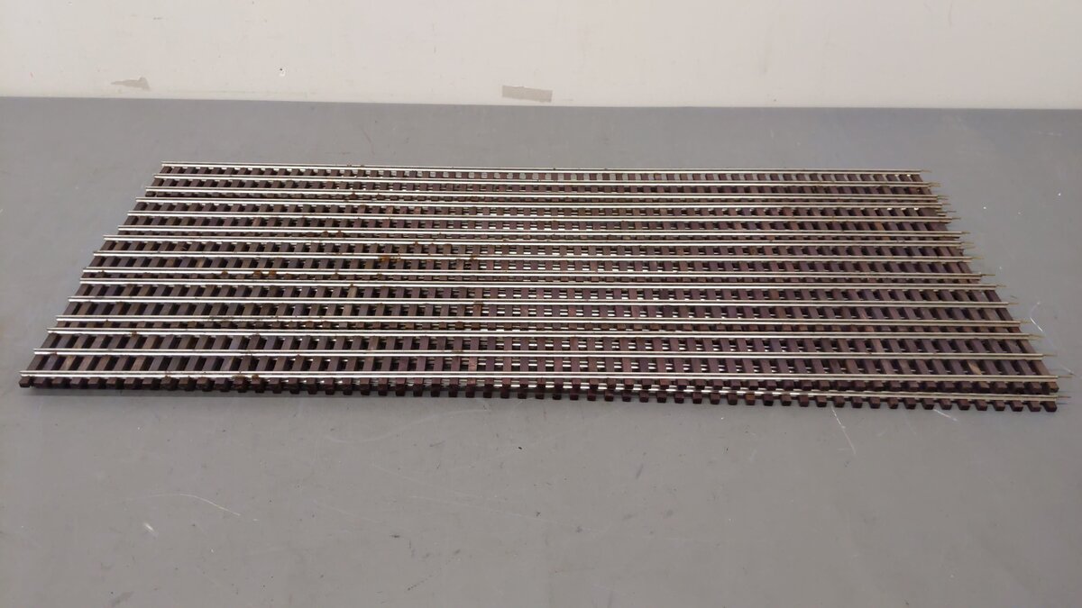 Standard Gauge 48" Straight Track Sections (10) VG