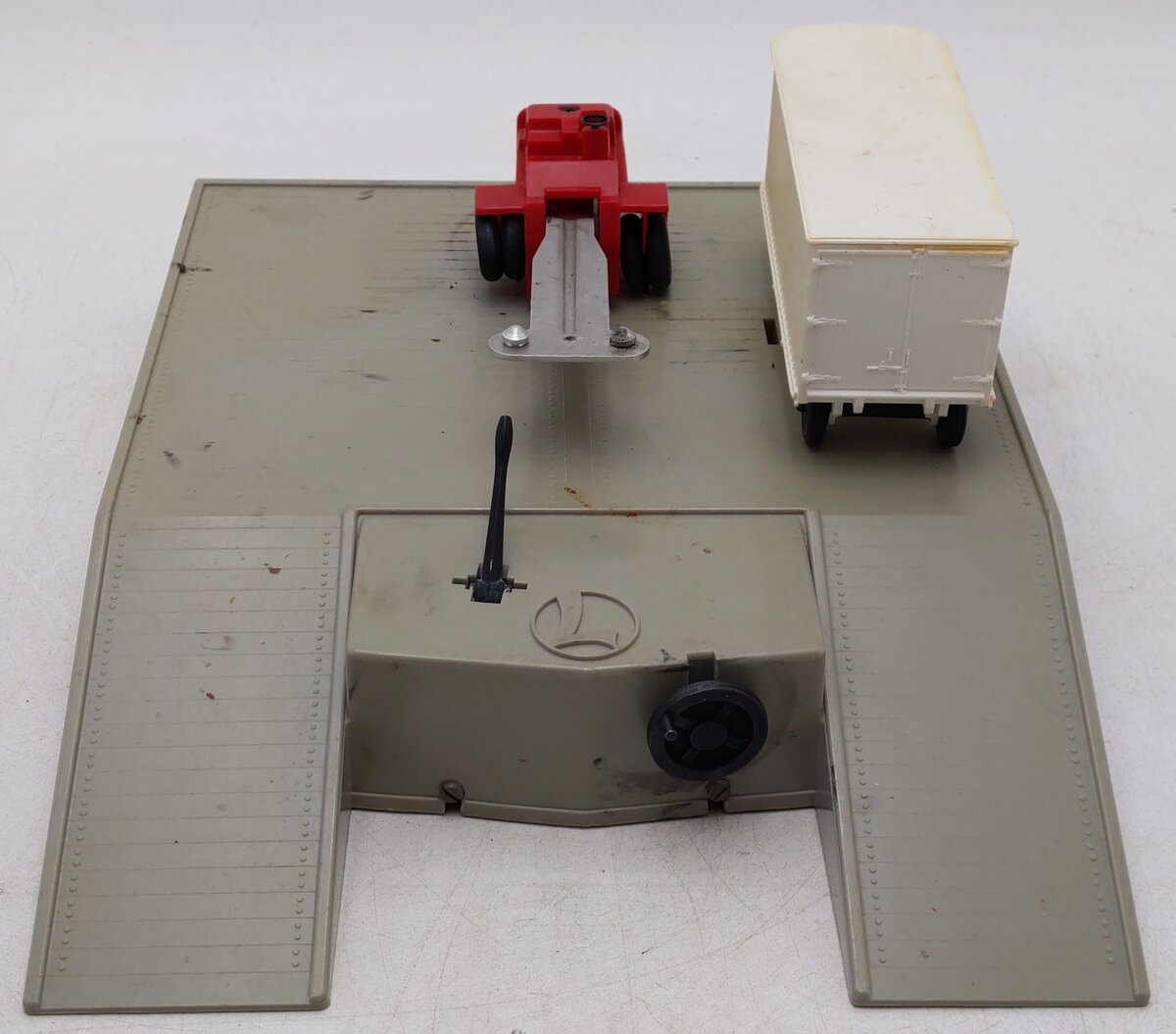 Lionel 461 Vintage O Platform w/ Truck and Trailer VG/Box