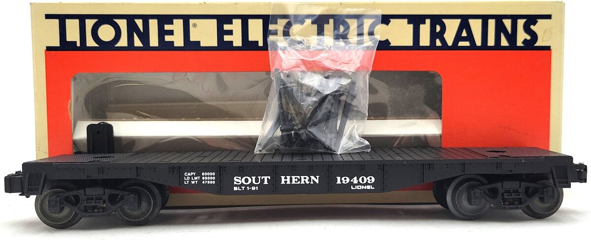 Lionel 6-19409 O Gauge Southern Flatcar w/ Stakes EX/Box