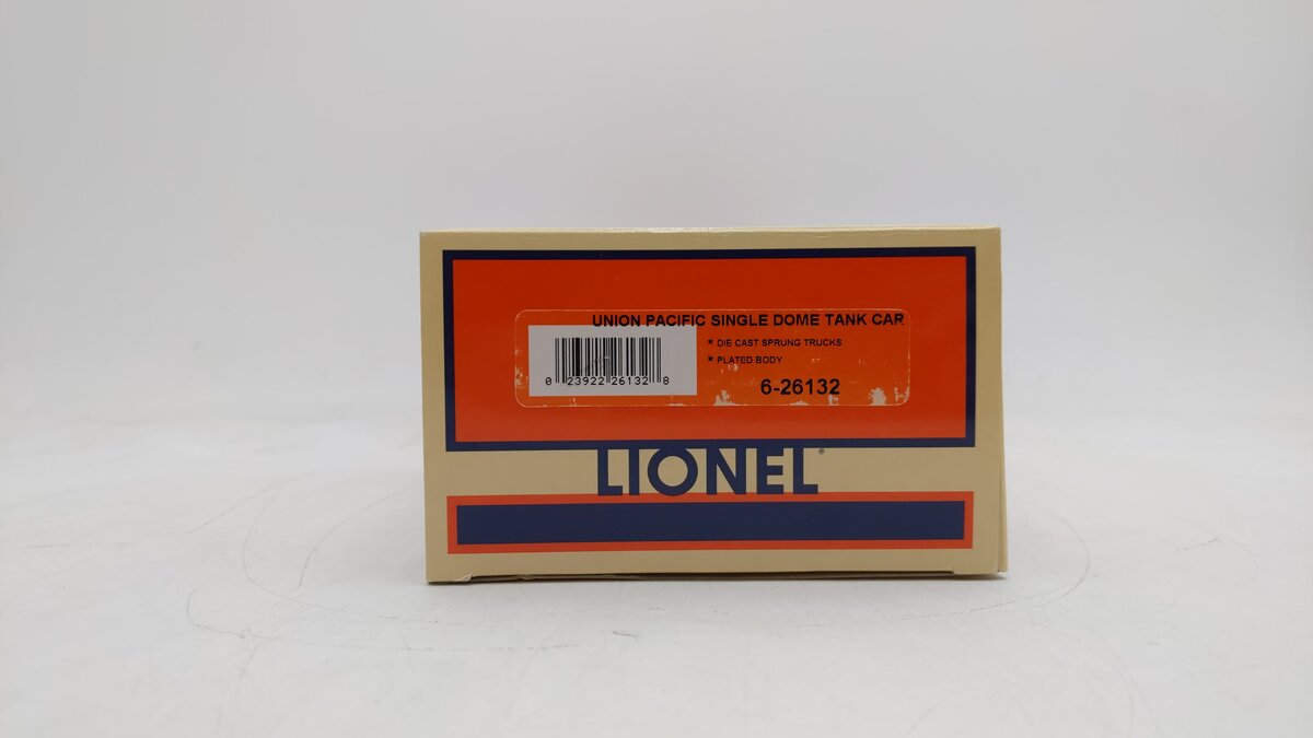 Lionel 6-26132 O Gauge Union Pacific Single Dome Chrome Tank Car #69015 EX/Box