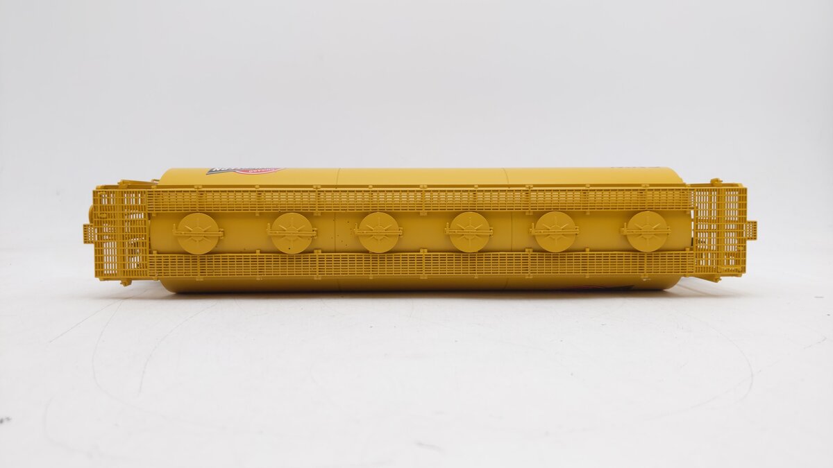 Lionel 6-52215-566 O Gauge Chicago & North Western Cylindrical Yellow Hopper LN/Box