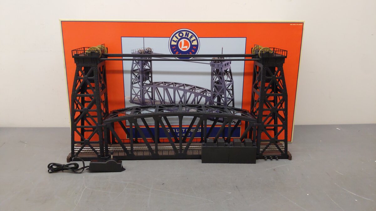 Lionel 6-14167 O Gauge Operating Lift Bridge #213 EX/Box