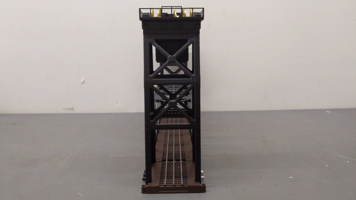 Lionel 6-14167 O Gauge Operating Lift Bridge #213 EX/Box
