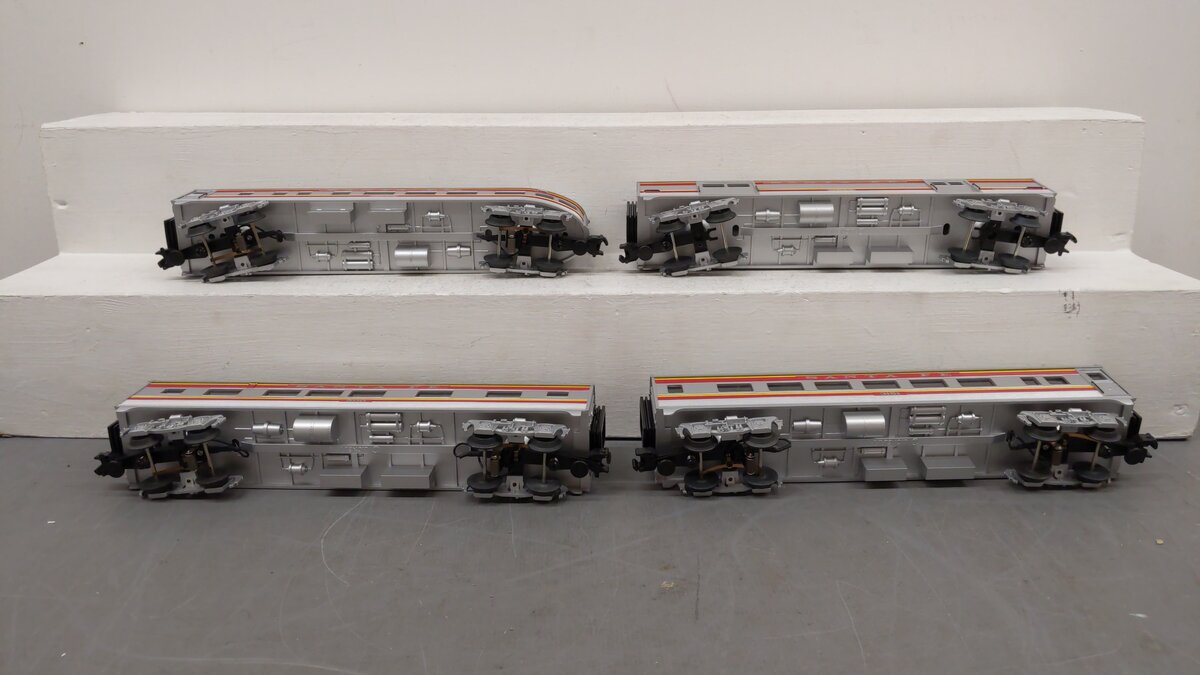 Lionel 6-29051 O AT&SF Streamline Passenger 4-pack EX/Box