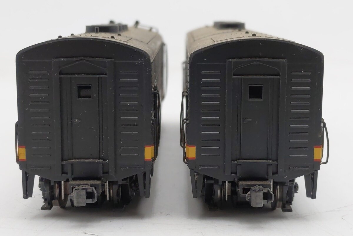 Proto 1000 920-35006 Northern Pacific F3 A/B Diesel Locomotive Set EX