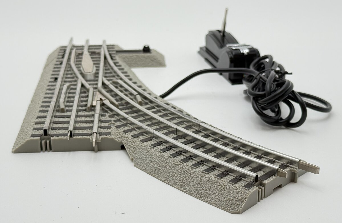 Lionel 6-81947 O-36 Remote Left Hand FasTrack Remote/Command Switch Turnout EX/Box