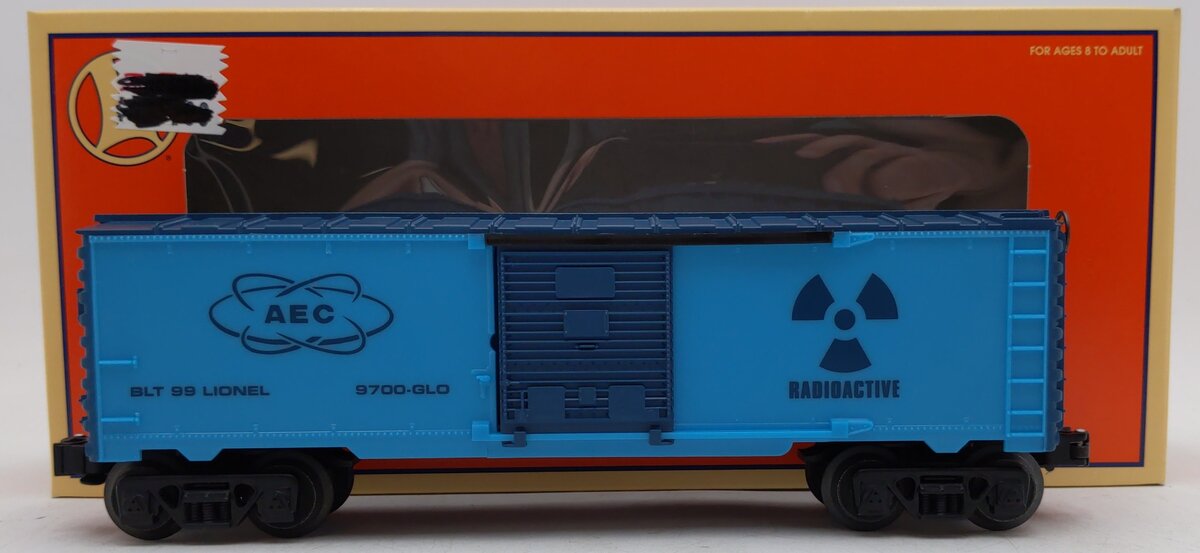 Lionel 6-26230 O Gauge AEC Blue Radioactive Glow in the Dark Boxcar EX/Box