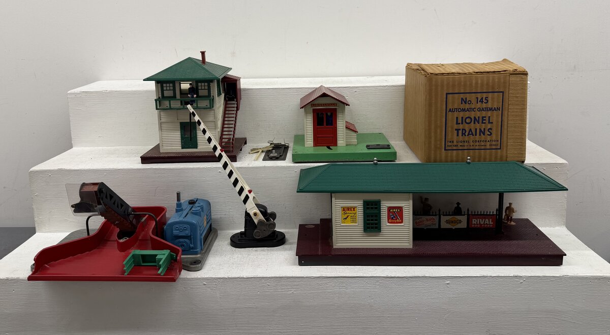 Lionel Vintage O Accessories: 145, 252, 256, 397, 445 [5] VG
