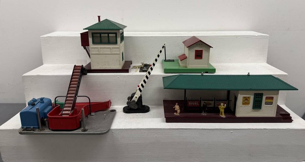 Lionel Vintage O Accessories: 145, 252, 256, 397, 445 [5] VG