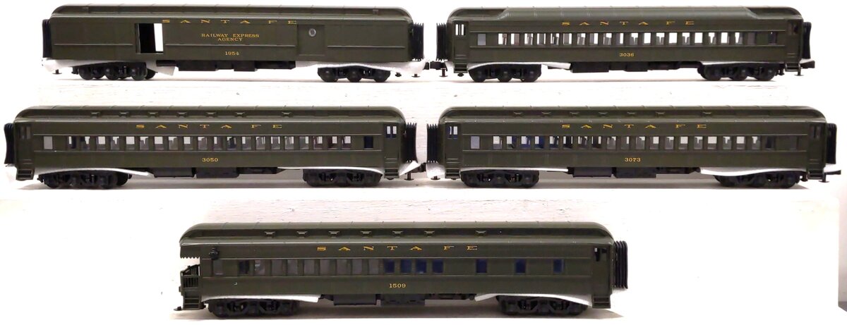 MTH 20-4049 O Santa Fe Madison 70' Madison Passenger Car Set (Set of 5) VG/Box