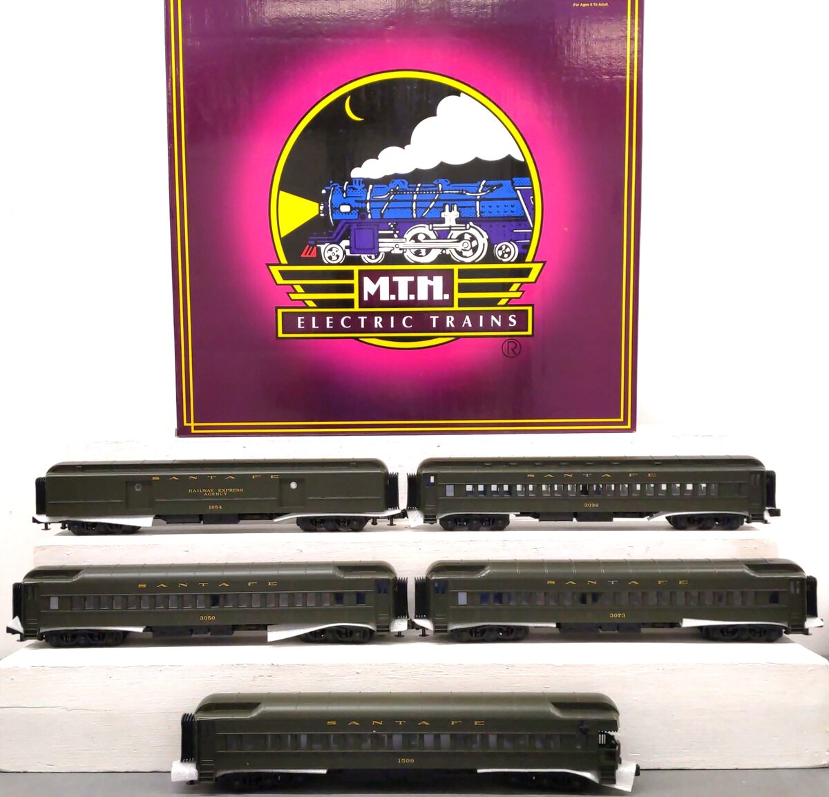 MTH 20-4049 O Santa Fe Madison 70' Madison Passenger Car Set (Set of 5) VG/Box