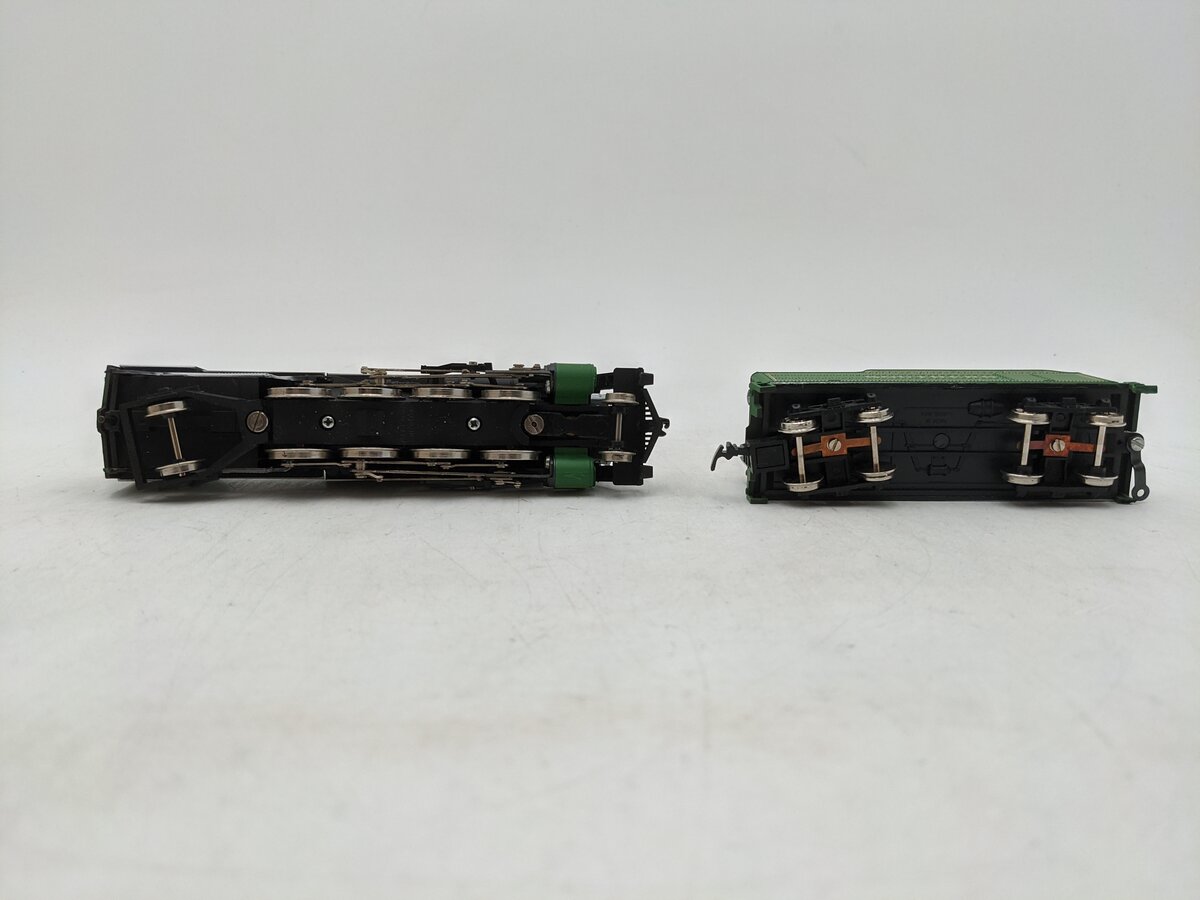 Mehano 9351 Southern 2-8-2 Mikado Steam Locomotive & Tender EX/Box
