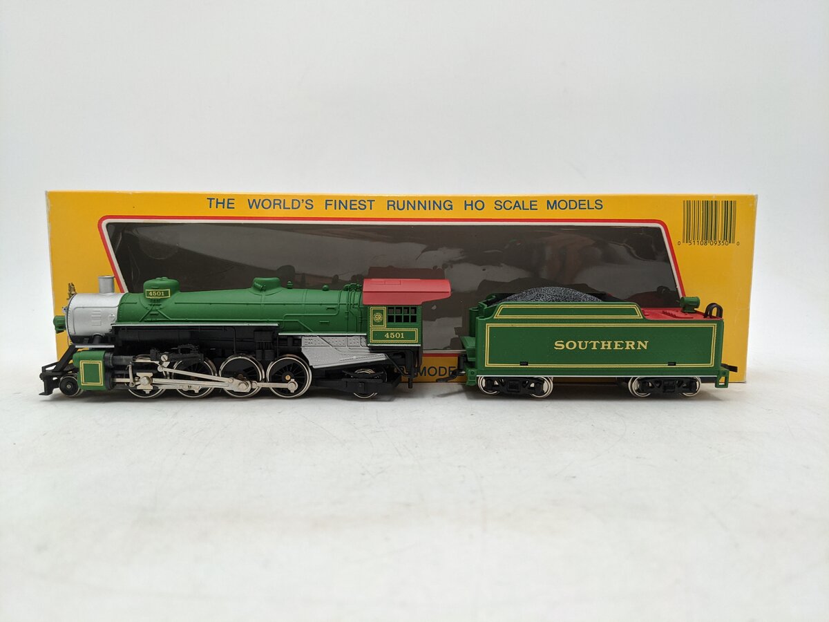 Mehano 9351 Southern 2-8-2 Mikado Steam Locomotive & Tender EX/Box