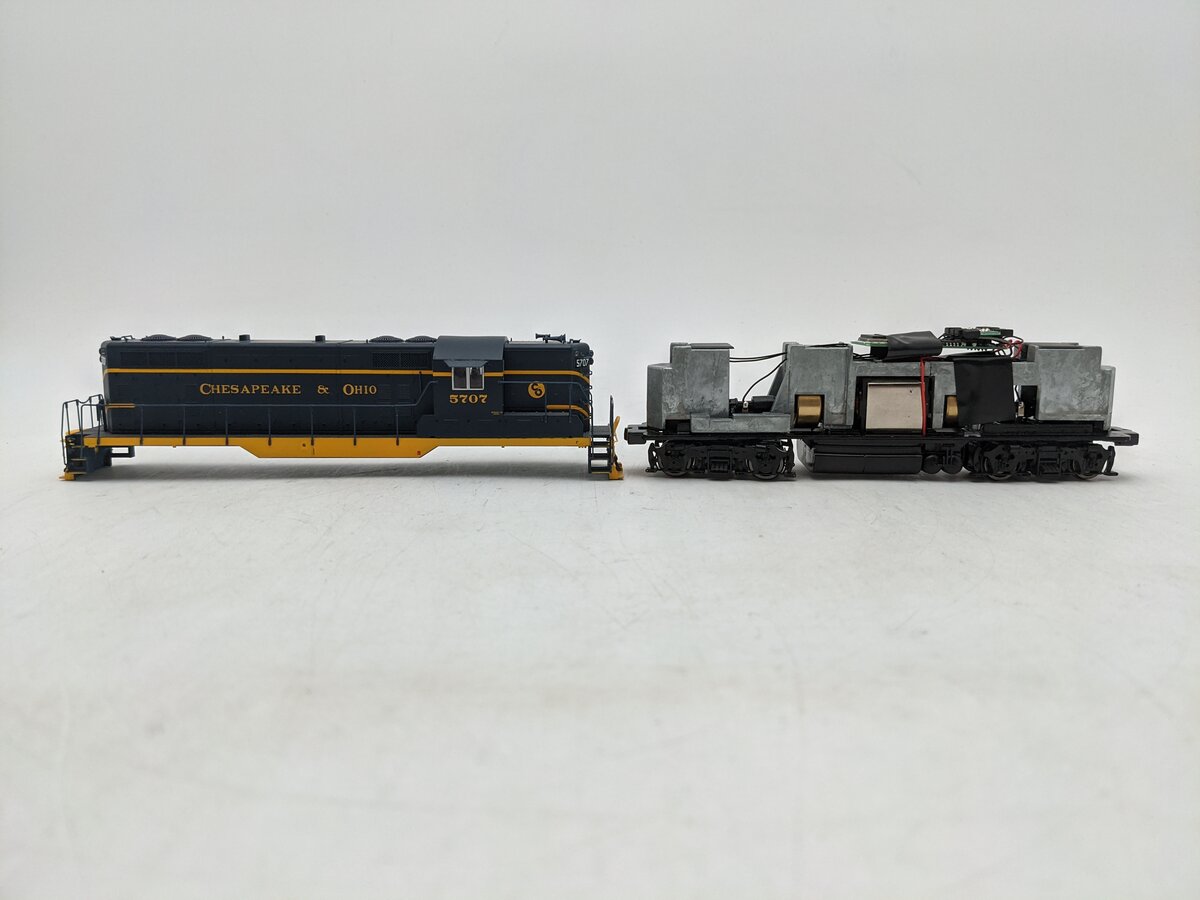 Proto 2000 23555 HO Scale C&O GP7 Diesel Locomotive #5707 EX/Box