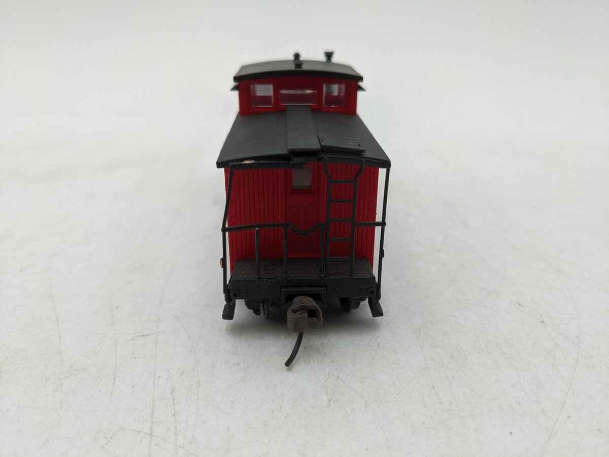 Walthers 932-7521 HO Scale C&O Wood Caboose #90776 EX/Box