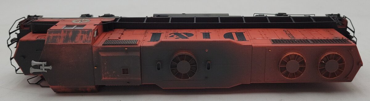 Atlas 9105 HO DT&I  GP-38 Diesel Locomotive #204