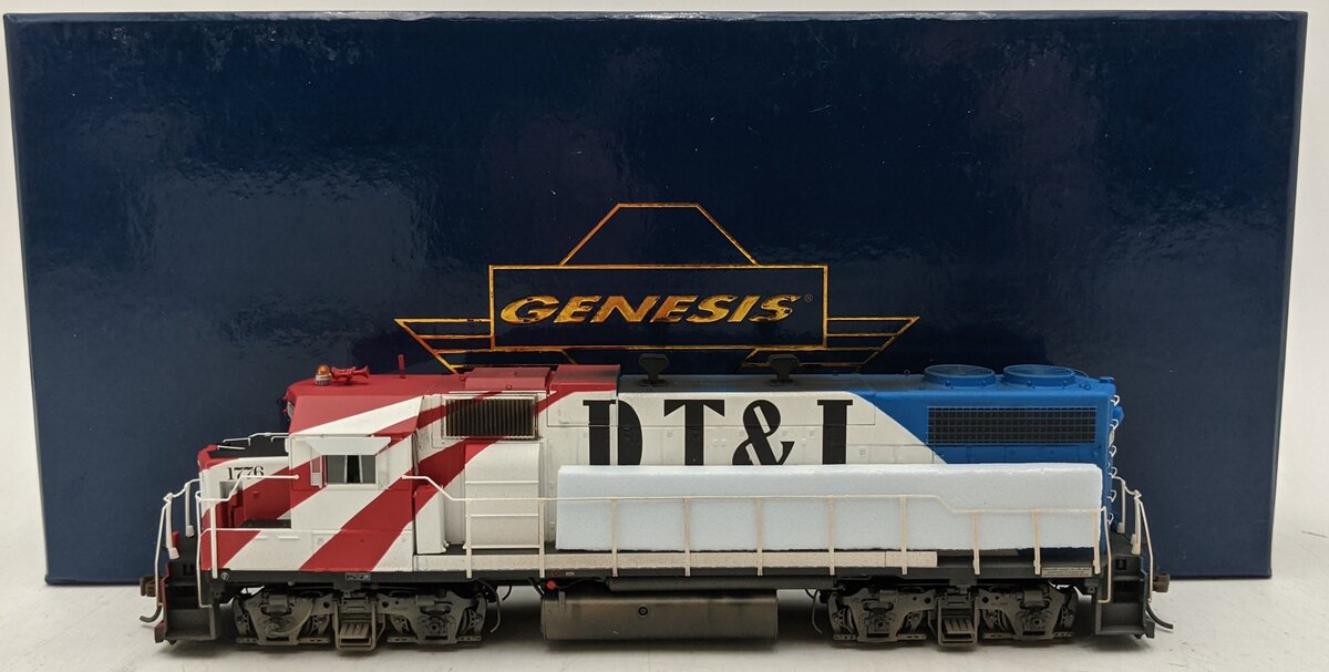 Athearn G65417 HO Scale DT&I GP38-2 Phase 1 Diesel Locomotive #1776 w/DCC&Sound/Box