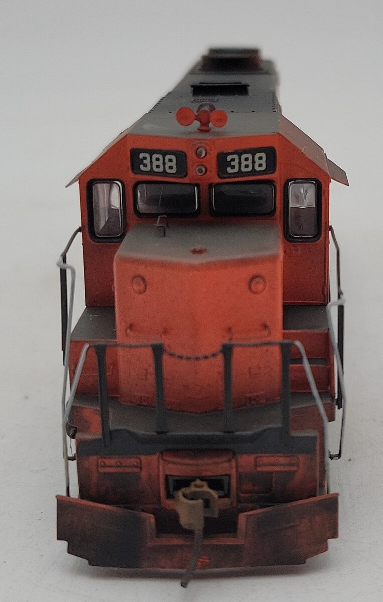 Athearn 91749 HO Ann Arbor GP-35 Diesel Locomotive #388 - Weathered/Box