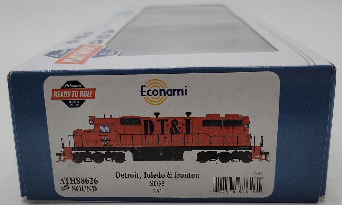 Athearn 88626 HO Weathered DT&I RTR SD38 Diesel Locomotive with DCC & Sound #251/Box