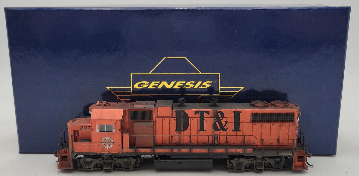 Athearn G65415 HO DT&I GP38-2 Phase 1A Diesel Locomotive w/DCC & Sound #227/Box