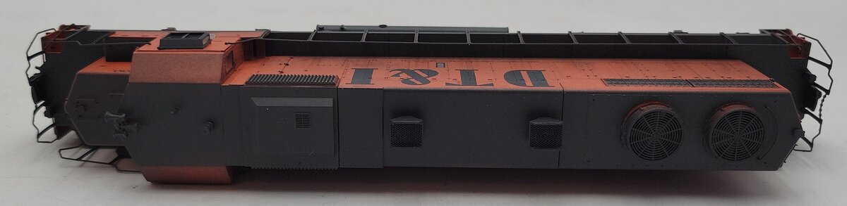 Athearn 88625 HO DT&I RTR SD38 Diesel Locomotive with DCC & Sound #250/Box