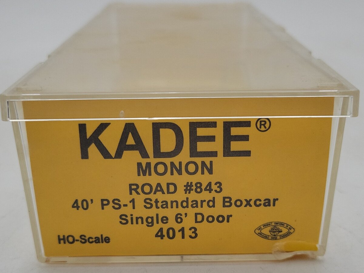 Kadee 4013 HO Scale Monon 40' PS-1 Single 6' Door Boxcar #843
