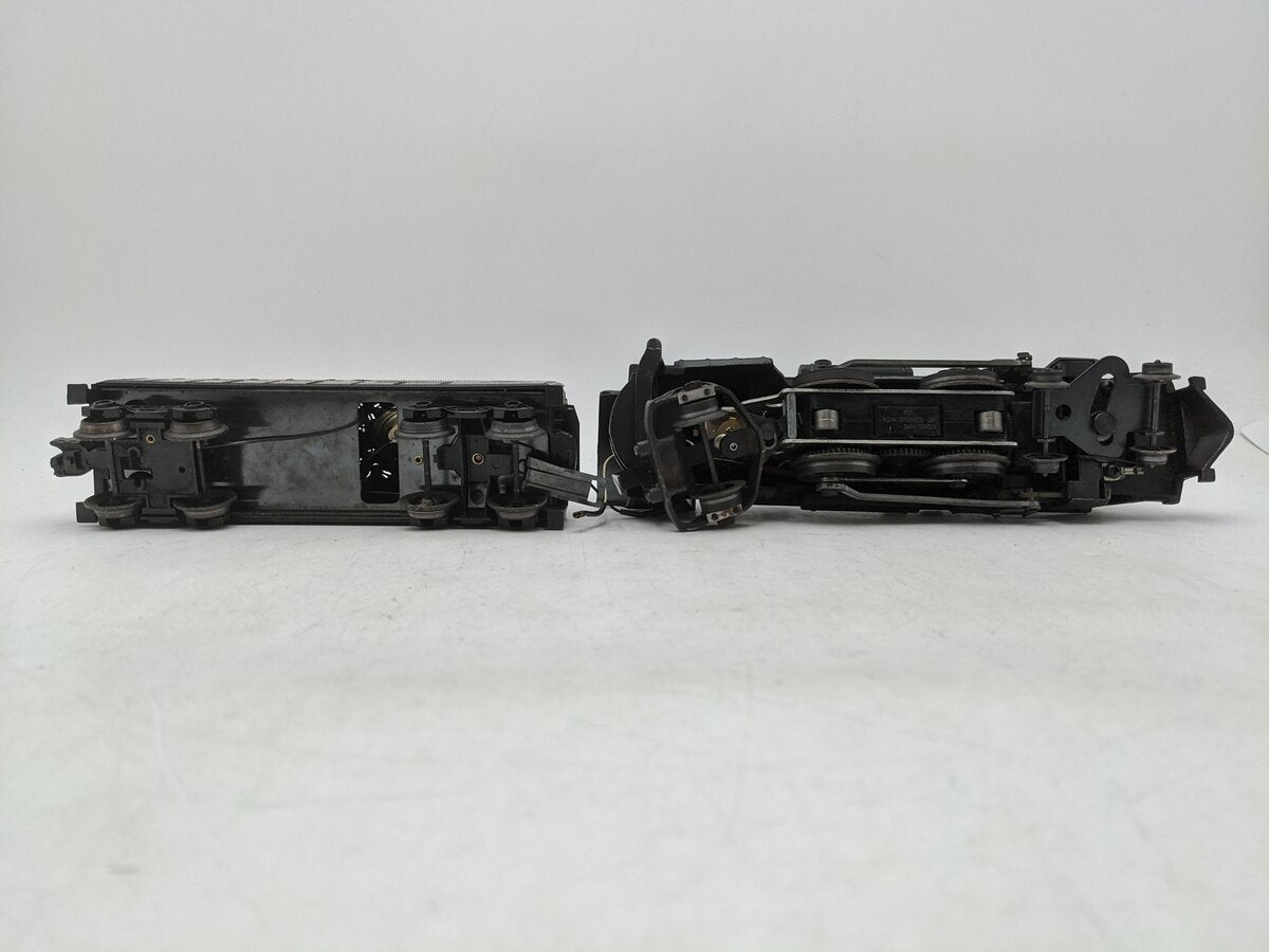 Lionel 6-8142 O Gauge C&O 4-4-2 Die-Cast Steam Locomotive & Tender VG