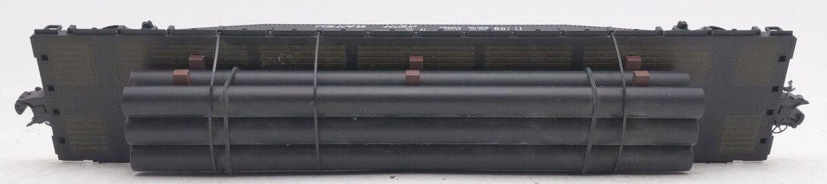 Atlas 933-1 O Gauge New Haven 52'6" Flatcar w/Pipe Load #17208 (3 Rail) EX/Box