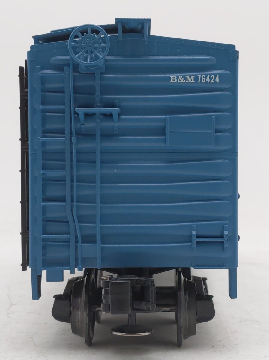 Weaver 76424 O Gauge Boston and Maine Boxcar [3 Rail] EX