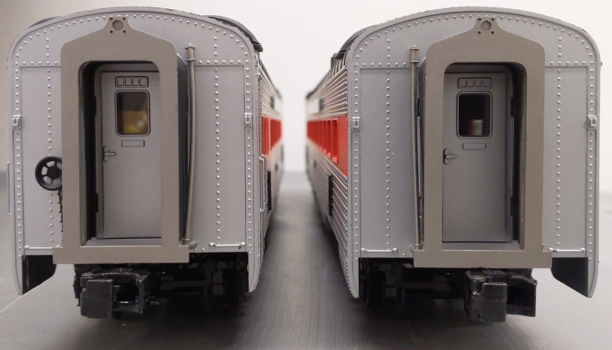 MTH 20-66085 O NH 70' Streamlined Sleeper/Diner Passenger Car Set (Set of 2) EX/Box