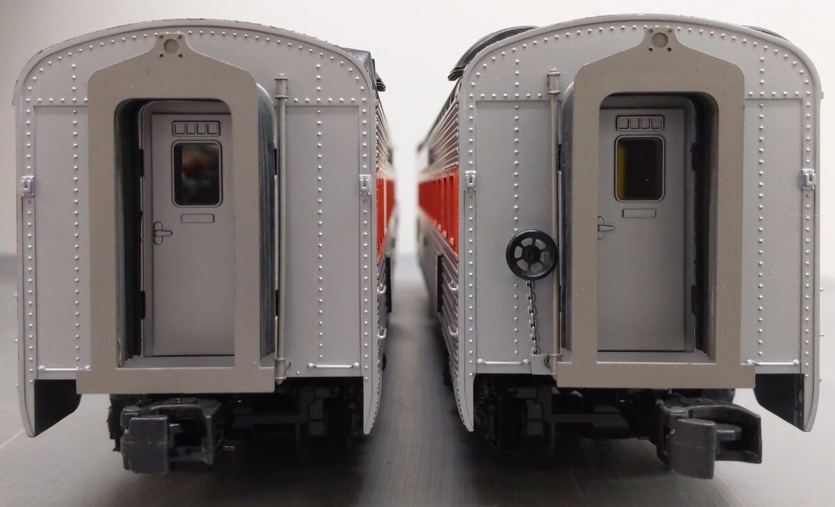 MTH 20-66085 O NH 70' Streamlined Sleeper/Diner Passenger Car Set (Set of 2) EX/Box