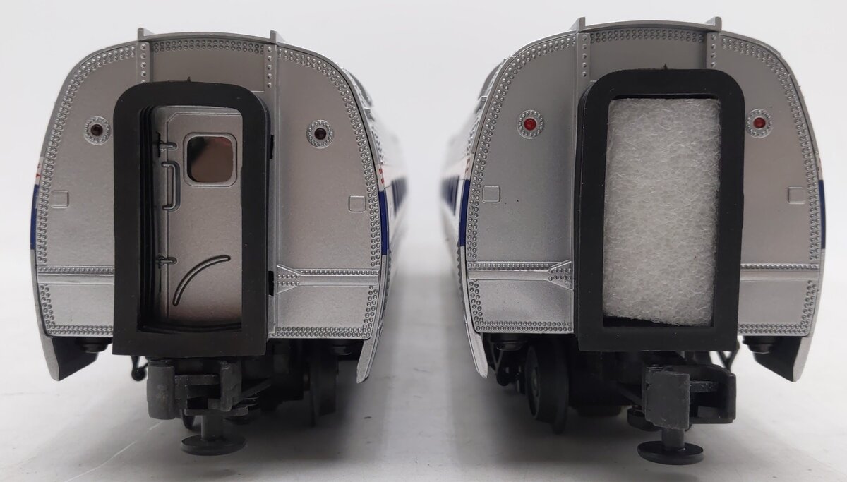 MTH 20-6656 O Amtrak Amfleet Phase IV Passenger Car Set (Set of 2) EX/Box