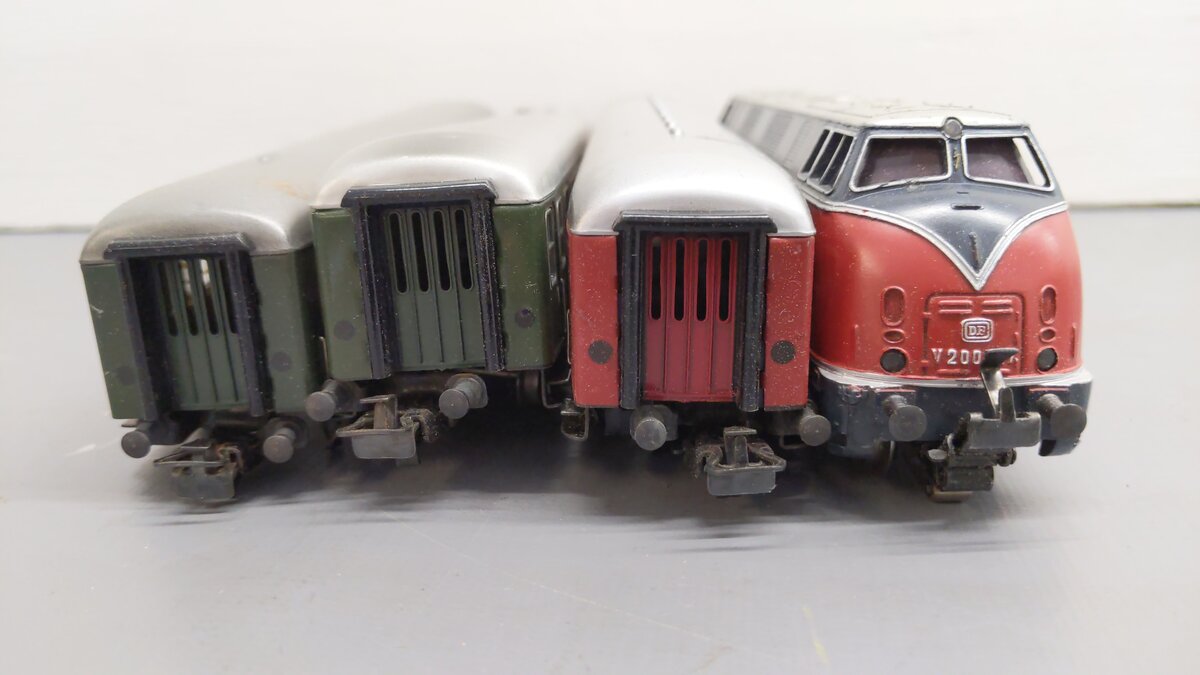 Marklin 3121 HO Scale 200060 Diesel Locomotive Train Set VG/Box