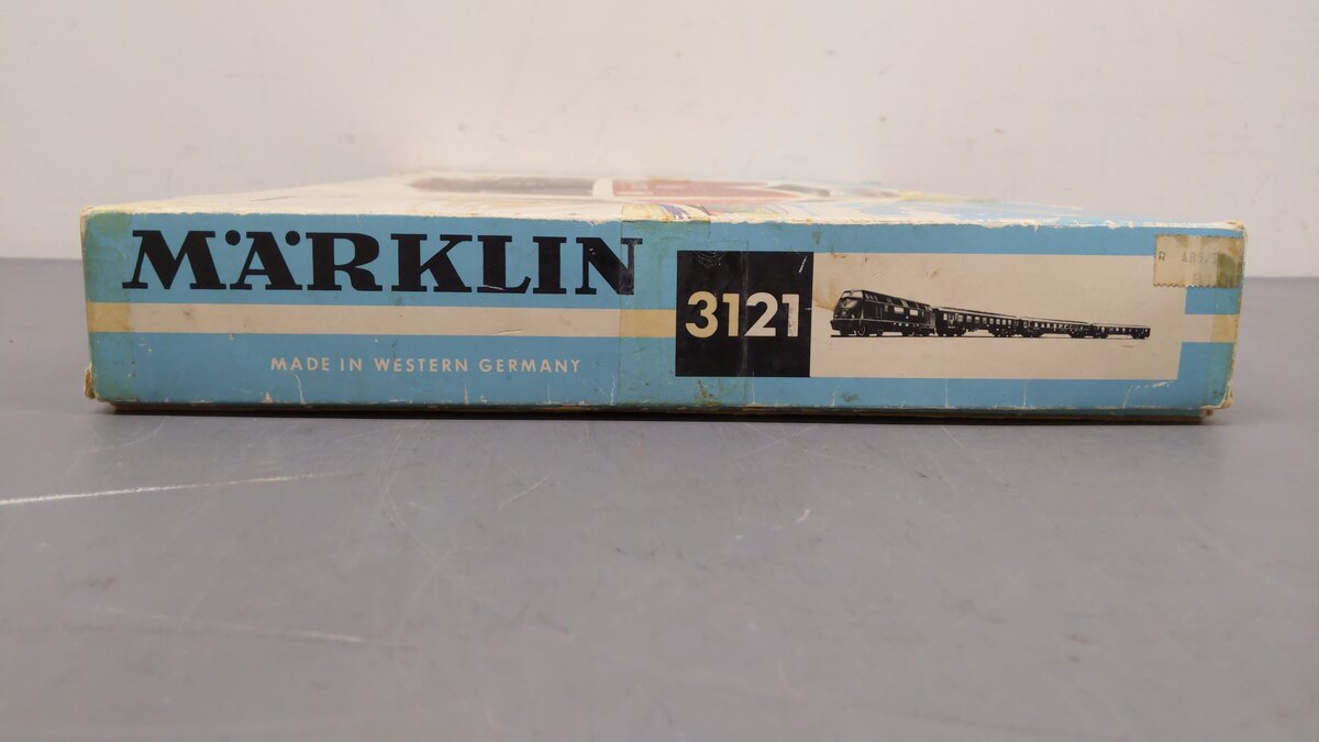 Marklin 3121 HO Scale 200060 Diesel Locomotive Train Set VG/Box