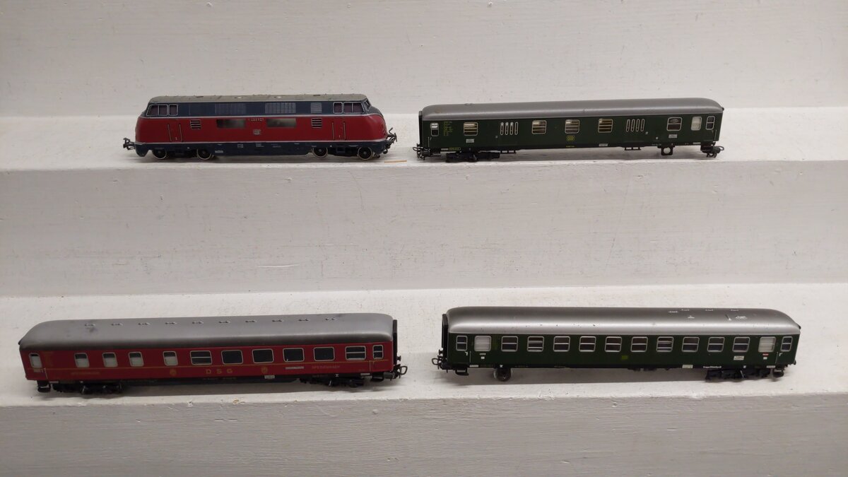 Marklin 3121 HO Scale 200060 Diesel Locomotive Train Set VG/Box
