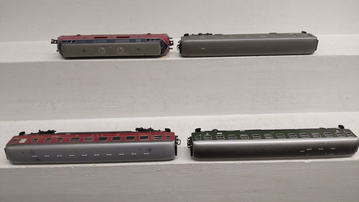 Marklin 3121 HO Scale 200060 Diesel Locomotive Train Set VG/Box