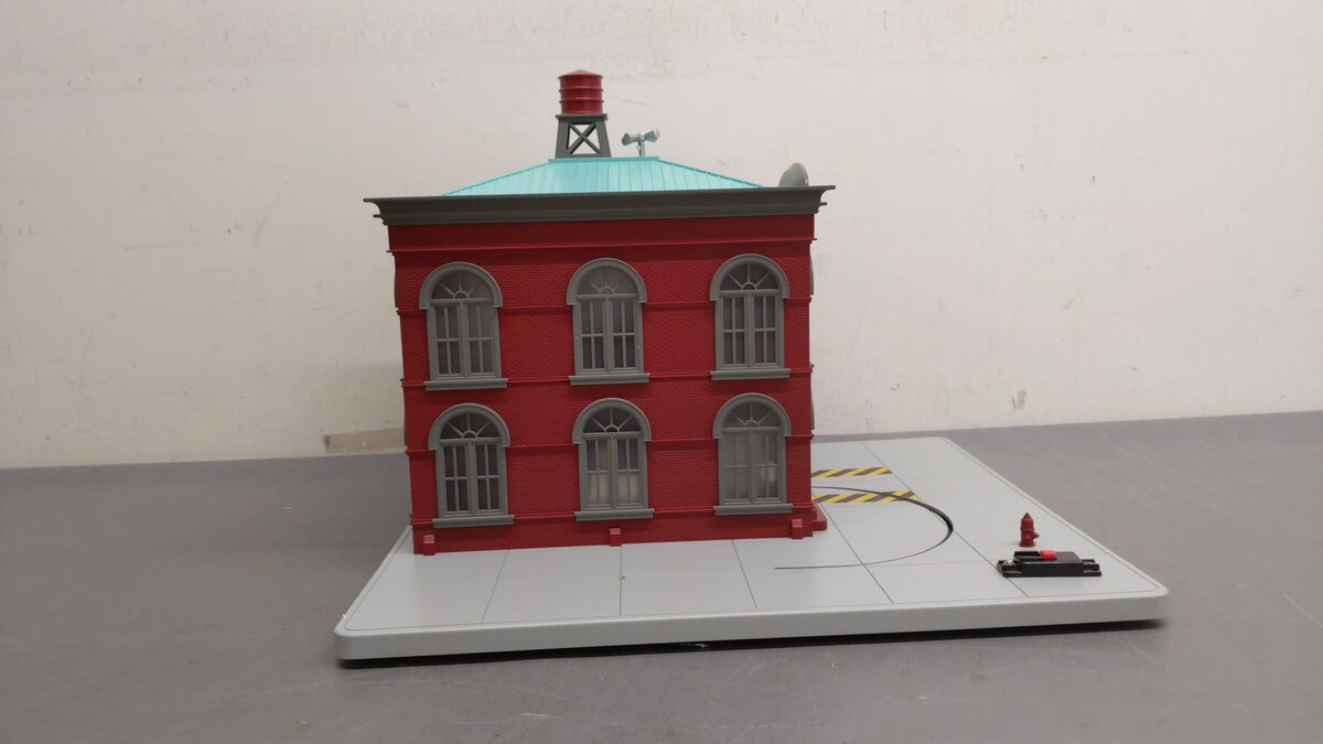 MTH 30-9102 O Gauge Operating Firehouse EX/Box