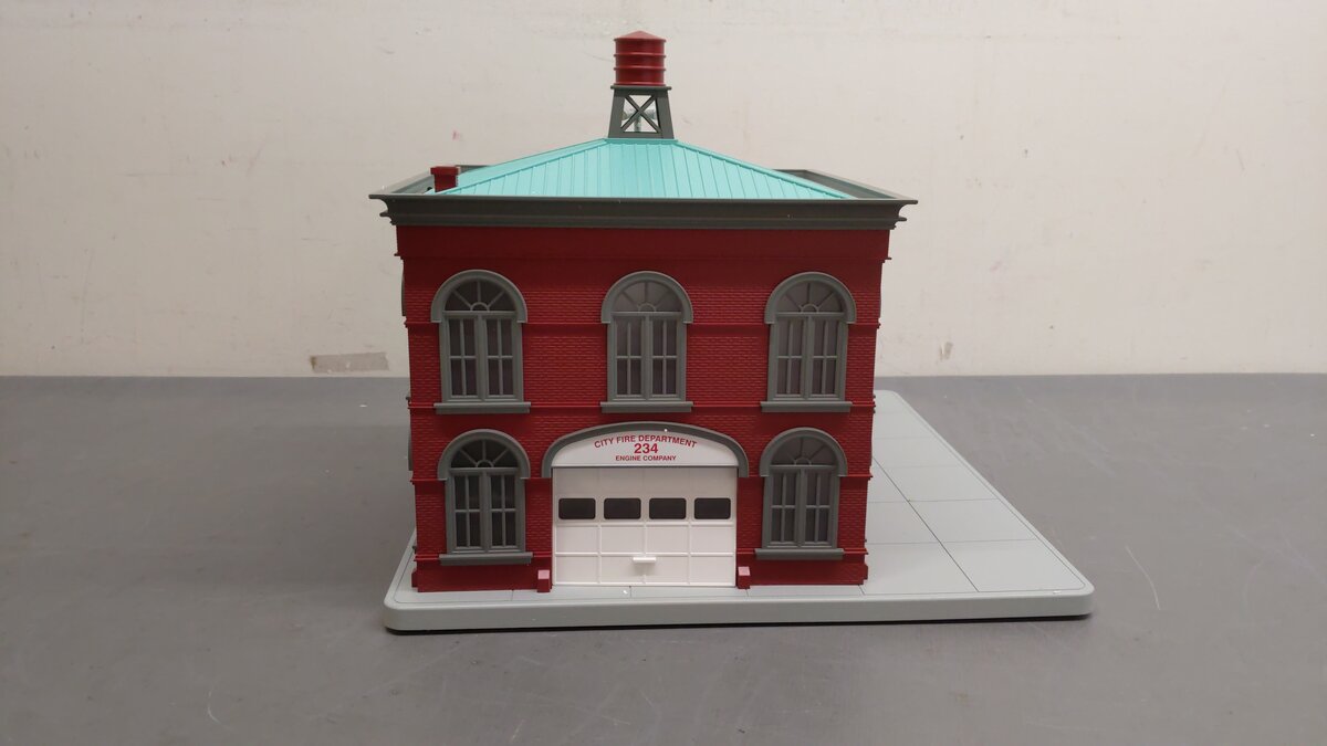 MTH 30-9102 O Gauge Operating Firehouse EX/Box