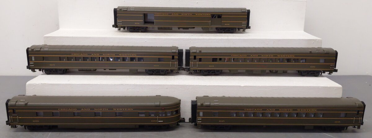 MTH 20-6536 O Gauge Chicago North Western 70' Streamlined Passenger Car Set EX/Box