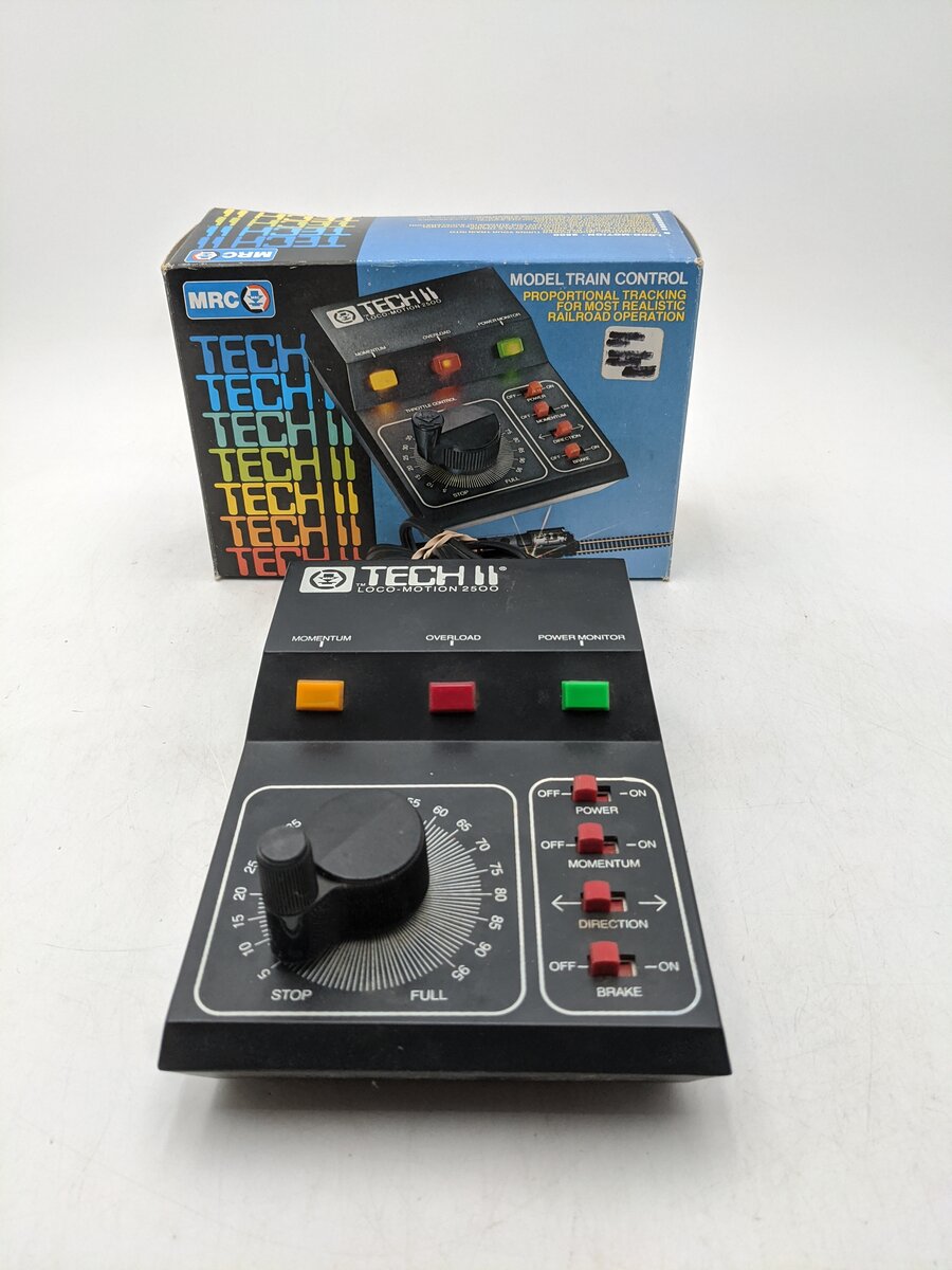 MRC 2500 HO Scale Loco-Motion Tech II Model Train Control EX/Box