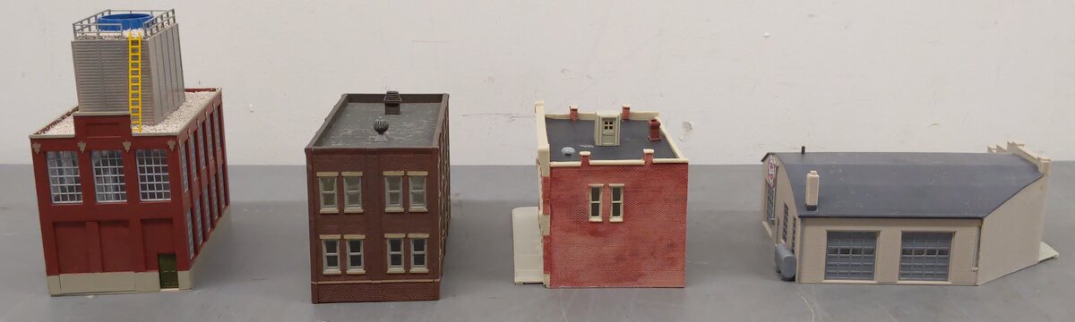 Assorted HO Scale Buildings [4] EX