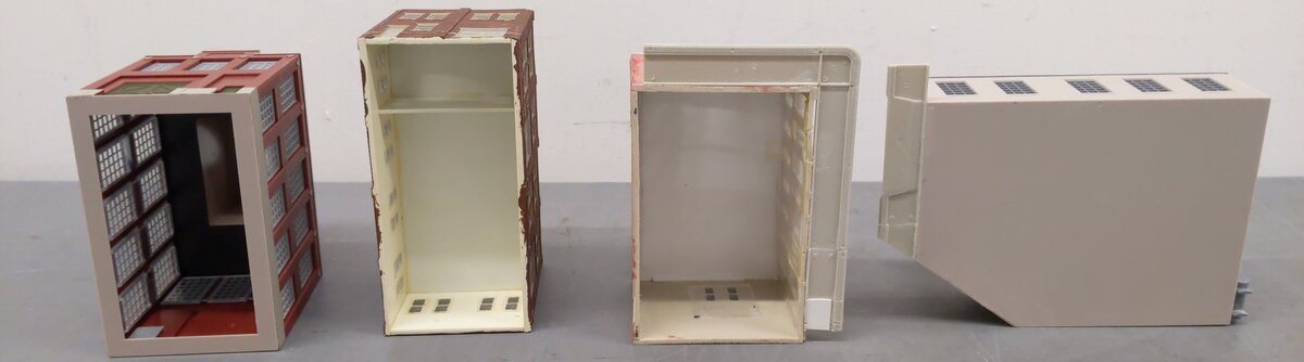 Assorted HO Scale Buildings [4] EX