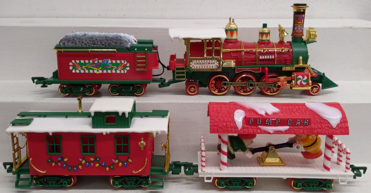 New Bright 183 Musical Christmas Express G Gauge Steam Train Set EX/Box