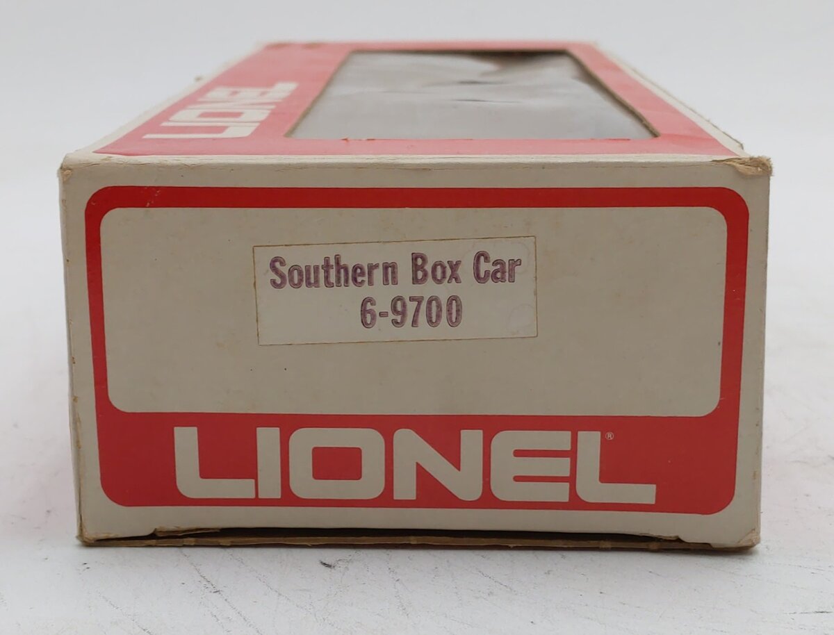 Lionel 6-9700 O Gauge Southern 'Serves The South' Box Car #9700 EX/Box