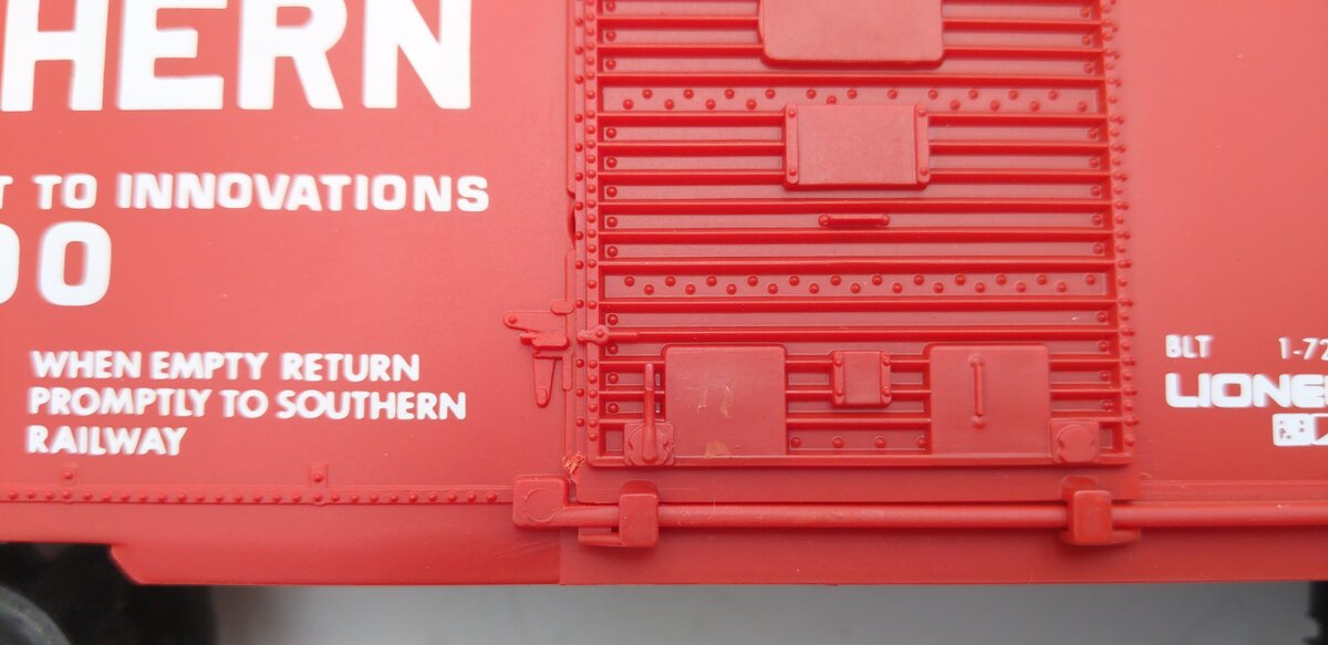 Lionel 6-9700 O Gauge Southern 'Serves The South' Box Car #9700 EX/Box